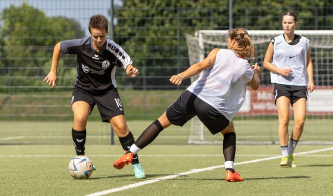 Erster Auftritt der 2. Damenmannschaft in Steele