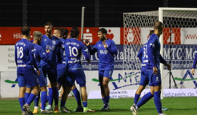 SSVg Velbert siegt 1:0 und bleibt oben dran!